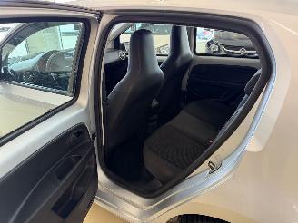 Volkswagen Up! 1.0 44Kw  AIRCO picture 11
