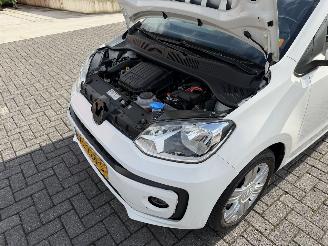 Volkswagen Up! 1.0 High Up AUTOMAAT picture 11