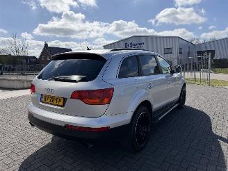 Audi Q7 4.2 V8 quattro 5+2 picture 3
