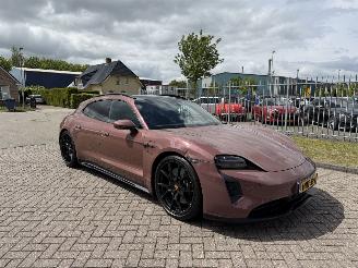 Schadeauto Porsche Taycan Sport Tourismo GTS 105 kWh 2022/1