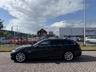 Vaurioauto  passenger cars BMW 5-serie 530d 245 Pk - Clima - Navi 2011/1
