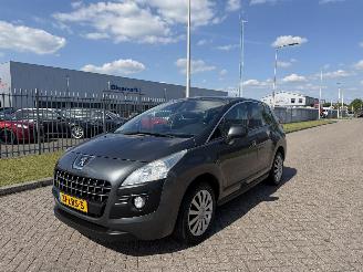krockskadad bil auto Peugeot 3008 1.6 VTi  Clima Euro5 2010/6