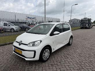 krockskadad bil auto Volkswagen Up! 1.0 BMT Euro6 AIRCO 2018/4