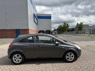 uszkodzony samochody osobowe Opel Corsa 1.3 CDTi EcoFlex Cosmo  AIRCO 2010/12