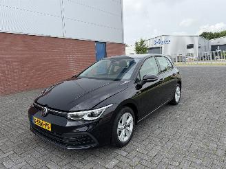 Schadeauto Volkswagen Golf 1.0 TSI 81Kw Clima - Navi 2021/3