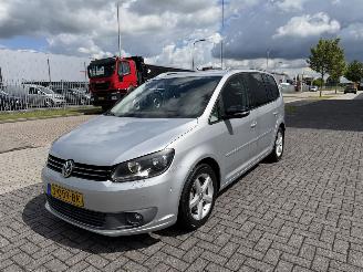 skadebil auto Volkswagen Touran 1.4 TSI HighLine 7 Persoons Clima 2011/12