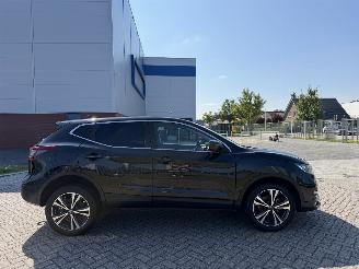 damaged passenger cars Nissan Qashqai 1.3 DIG-T 117Kw AUTOMAAT 2020/3