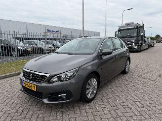 Schadeauto Peugeot 308  2017/4