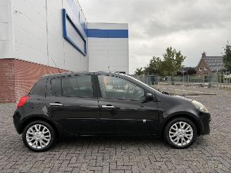 krockskadad bil auto Renault Clio 1.2 TCE 74kw CLIMA 2008/3