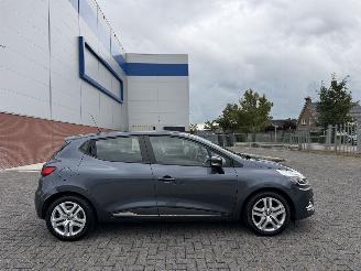 Schadeauto Renault Clio 0.9 TCe 66kw AIRCO 2018/4