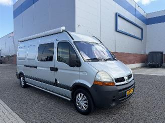Vaurioauto  campers Renault  Master 2.5 DCI 84kw AIRCO 2004/9