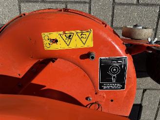Kubota  T1670 Zitmaaier picture 23