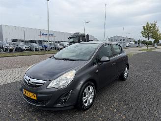 Avarii autoturisme Opel Corsa 1.2 16V Anniversary Edition  AIRCO 2012/6