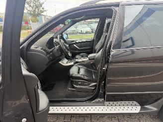 BMW X5 4.6 is picture 11