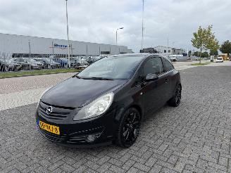 Coche accidentado Opel Corsa 1.4 16V Cosmo 74Kw AIRCO 2010/9