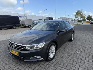 skadebil auto Volkswagen Passat 1.4 TSI DSG Clima - Navi 2017/10