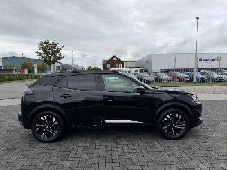 Peugeot e-2008 EV GT 50 kWh picture 6