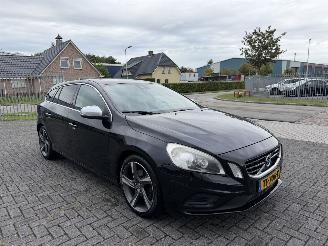 skadebil auto Volvo V-60 1.6 84kw Clima - Navi 2011/6