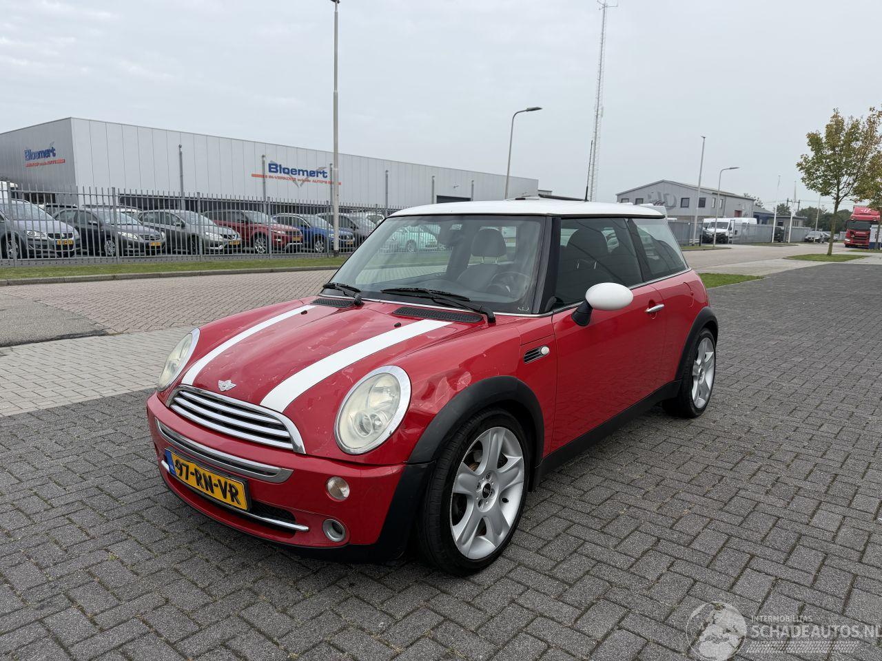 Mini Cooper 1.6 85Kw AIRCO