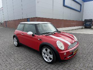 Mini Cooper 1.6 85Kw AIRCO picture 4
