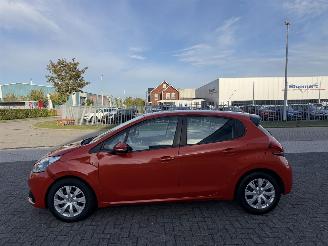 Peugeot 208 1.2 PureTech 60kw AIRCO Euro6 picture 2