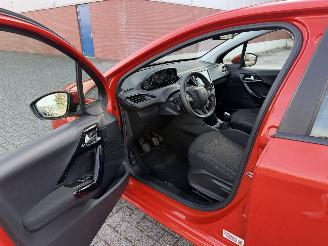 Peugeot 208 1.2 PureTech 60kw AIRCO Euro6 picture 13