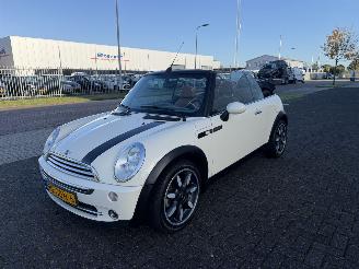 uszkodzony samochody osobowe Mini Cabrio 1.6 One Sidewalk 66Kw AIRCO 2008/6