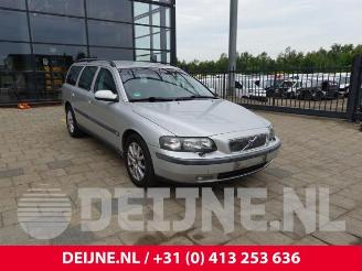 Coche siniestrado Volvo V-70 V70 (SW), Combi, 1999 / 2008 2.4 20V 140 2003/3