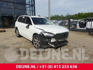 Coche siniestrado Volvo Xc-90 XC90 II, SUV, 2014 2.0 B6 Mild Hybrid Geartronic 16V AWD 2021