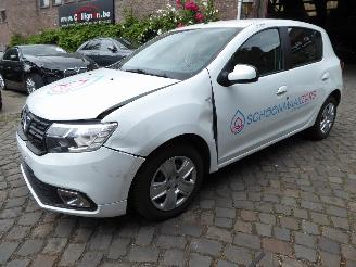 Auto incidentate Dacia Sandero Laureate 2019/8