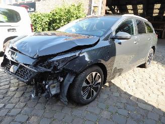 Auto incidentate Kia Ceed Sportwagon Hybrid 2024/6