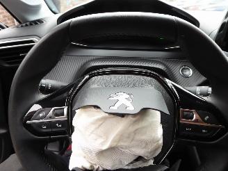 Peugeot 208 e- Active Pack picture 13