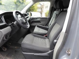 Volkswagen Transporter T6.1 Transporter Kasten lang FWD picture 10