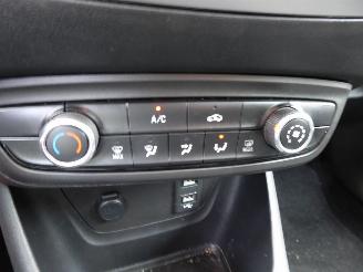 Opel Crossland X picture 19