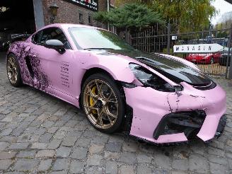 Porsche Cayman 718 GT4 RS picture 4