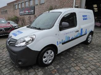 uszkodzony samochody ciężarowe Renault Kangoo  2021/7
