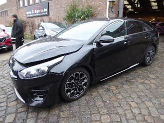 krockskadad bil auto Kia Proceed GT Line 2022/10