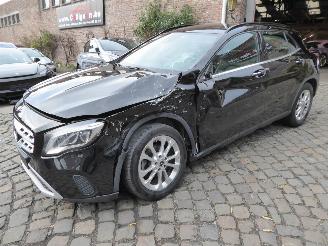 skadebil auto Mercedes GLA 200D 2019/4