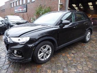 Unfallwagen Audi Q3 35 TDI 2021/4