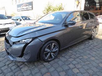 krockskadad bil auto Peugeot   2023/3