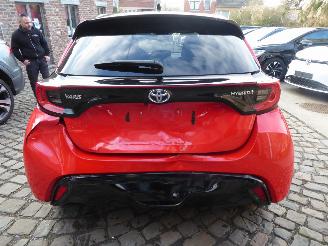 Toyota Yaris Hybrid S picture 9