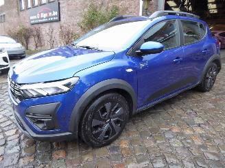 krockskadad bil auto Dacia Sandero III Stepway Expression 2025/2