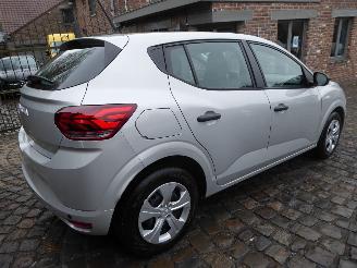 Dacia Sandero Essential picture 5