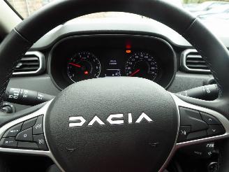 Dacia Duster Expression picture 9