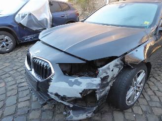 BMW 2-serie Gran Coupe 216 d Advantage picture 2