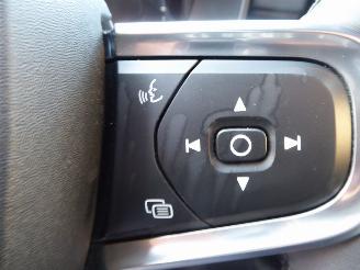 Volvo XC40 Plus Dark Recharge Plug-In Hybrid 2WD picture 20