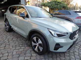 Volvo XC40 Plus Dark Recharge Plug-In Hybrid 2WD picture 3
