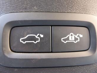 Volvo XC40 Plus Dark Recharge Plug-In Hybrid 2WD picture 9