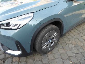 BMW iX1 30 xDrive picture 2