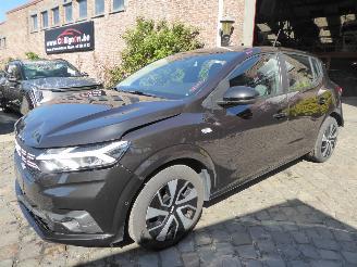 Schadeauto Dacia Sandero III Expression 2025/6